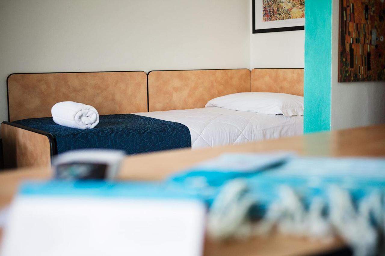 Hotel Albatros Ріміні Екстер'єр фото