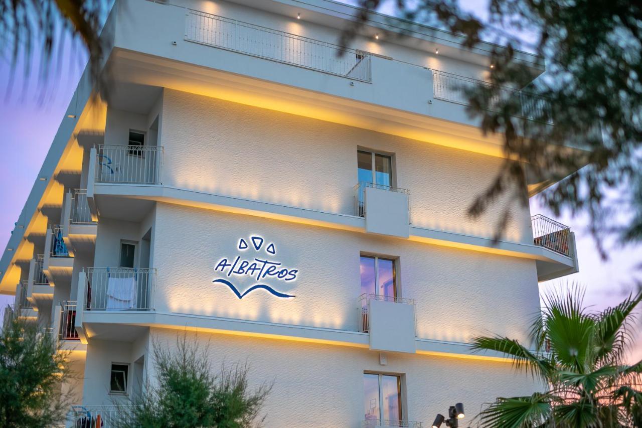 Hotel Albatros Ріміні Екстер'єр фото