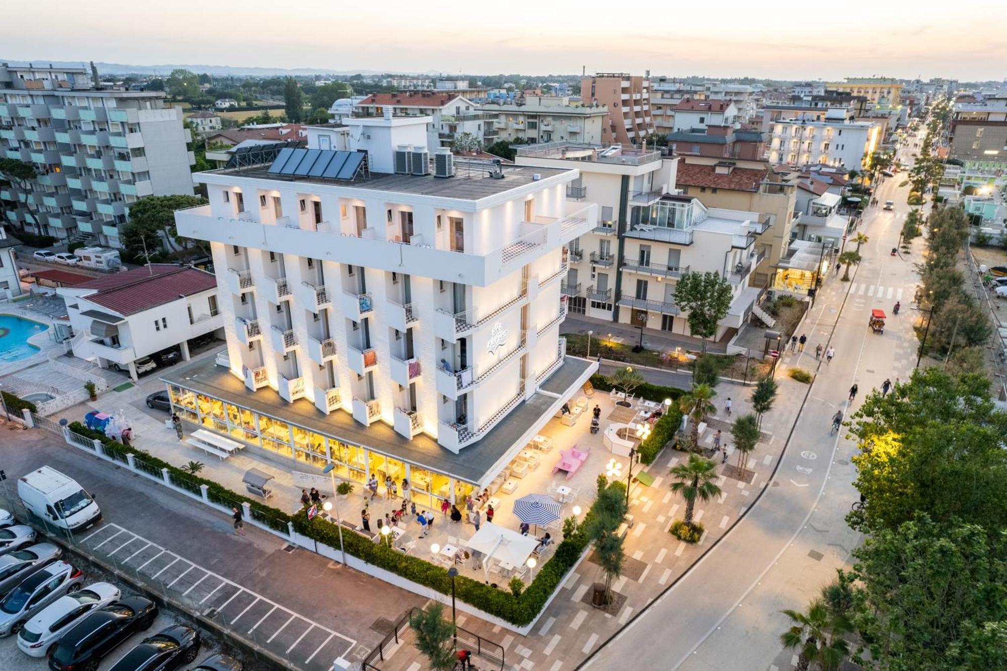 Hotel Albatros Ріміні Екстер'єр фото